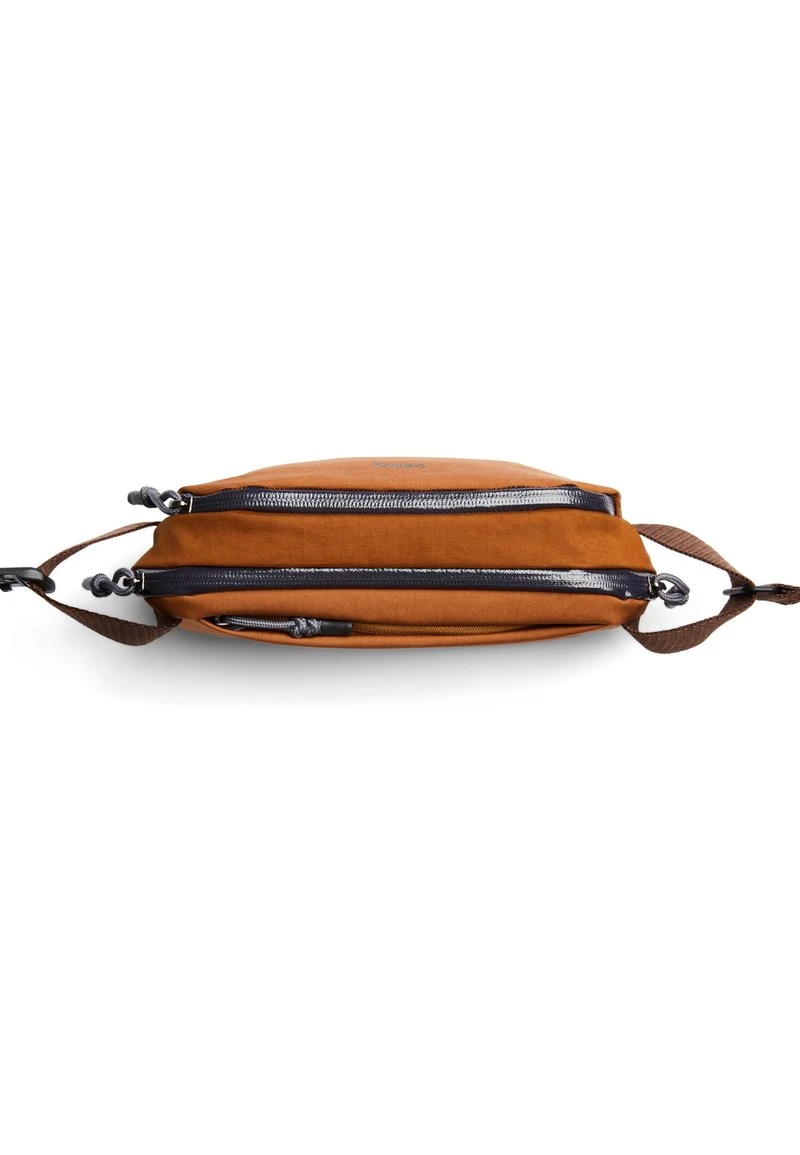 BELLROY VENTURE READY SLING - Gürteltasche - Bronze – Bild 5