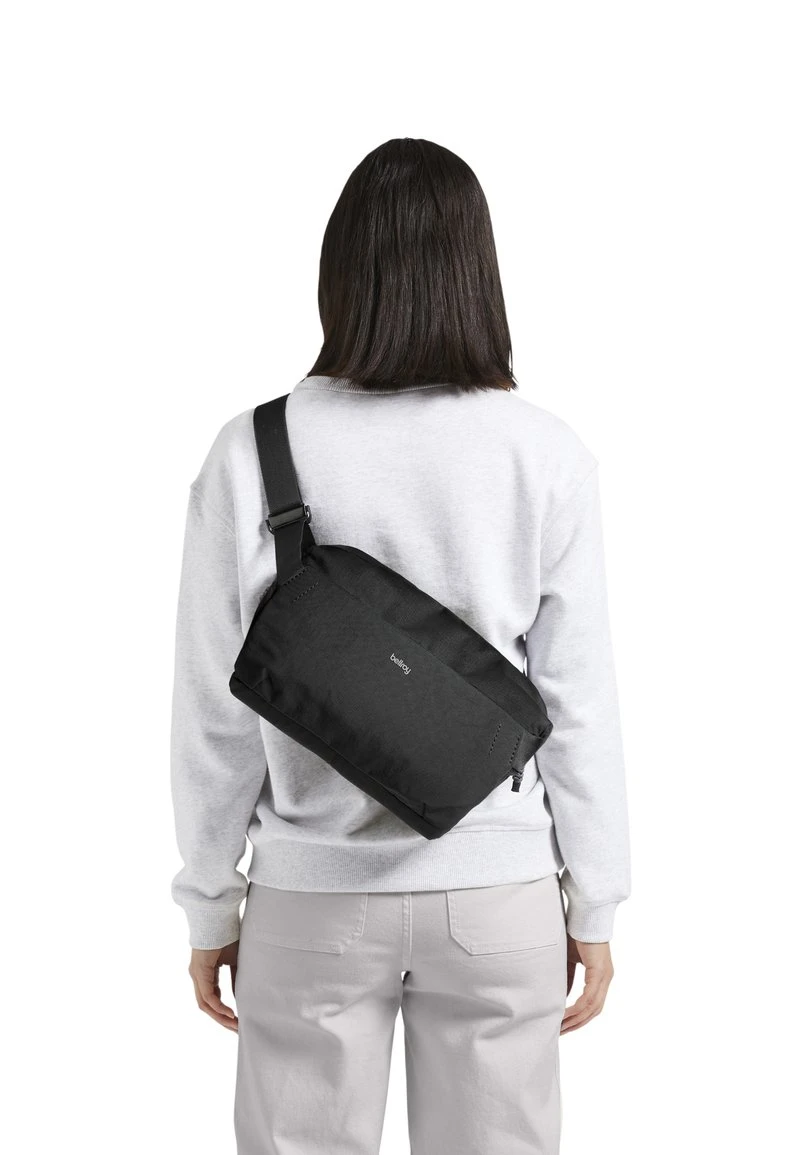 BELLROY Gürteltasche - Midnight – Bild 6