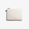 BELLROY ACCESSORIES LITE SLEEVE - Notebooktasche - Chalk