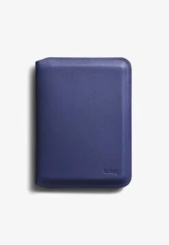 BELLROY APEX - Reisepassetui - Indigo