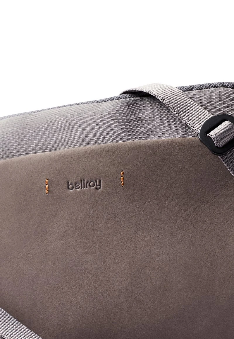 BELLROY CITY PLUS PREMIUM - Umhängetasche - Stormgrey – Bild 4