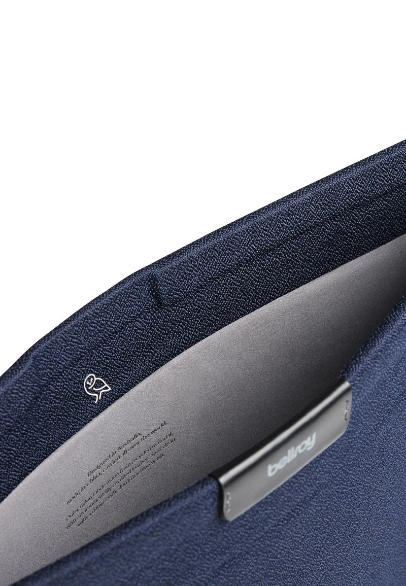 BELLROY TABLET SLEEVE - Notebooktasche - Navy – Bild 3