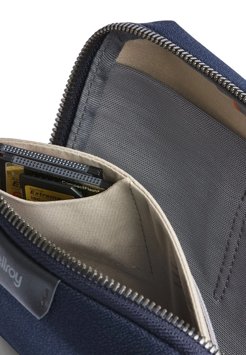 BELLROY TECH KIT COMPACT TECH KIT COMPACT - Sonstige Accessoires - Navy – Bild 5