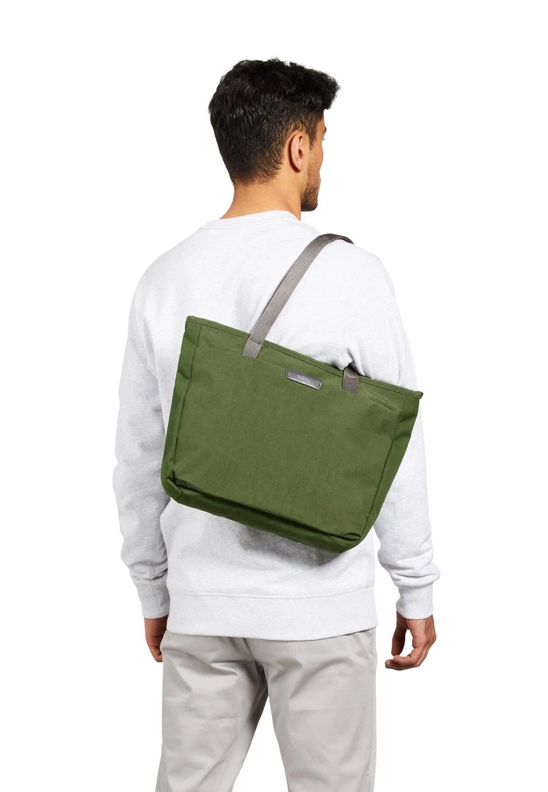 BELLROY TOKYO COMPACT - Shopping Bag - Rangergreen – Bild 6
