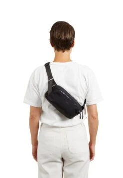 BELLROY VENTURE READY SLING - Gürteltasche - Midnight