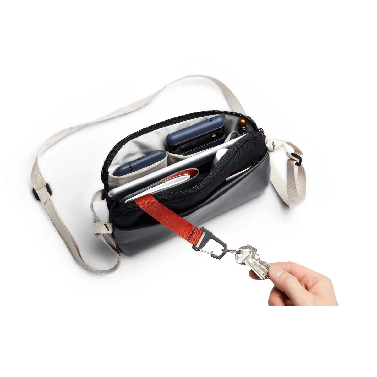 BELLROY City Pouch Plus Premium Black Sand – Bild 3