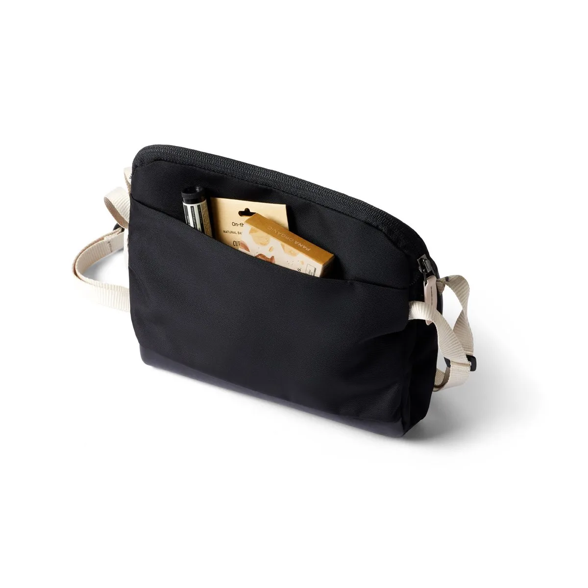 BELLROY City Pouch Plus Premium Black Sand – Bild 5