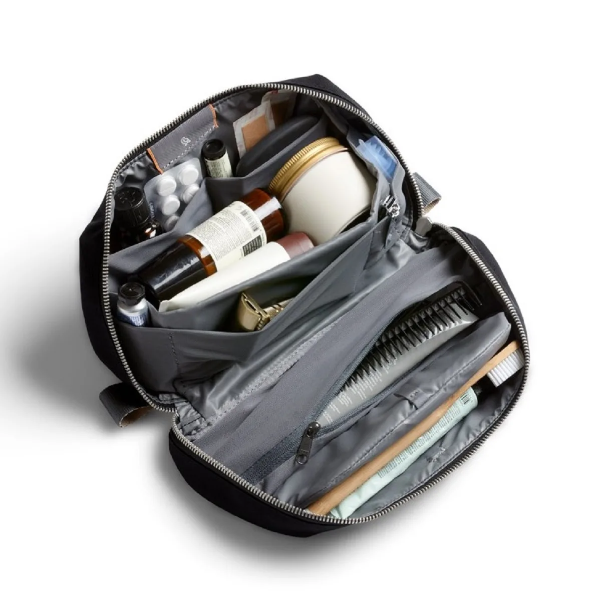 BELLROY Toiletry Kit Plus Black – Bild 2