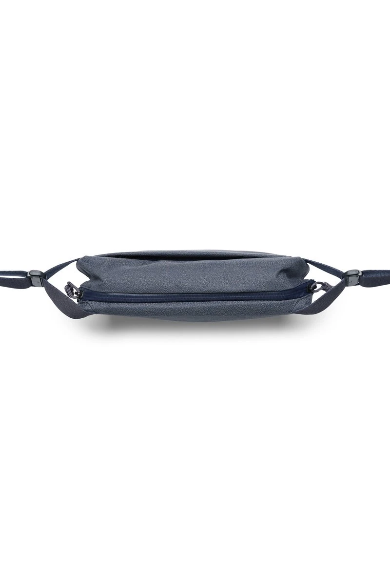 BELLROY VENTURE SLING - Gürteltasche - Basalt – Bild 5