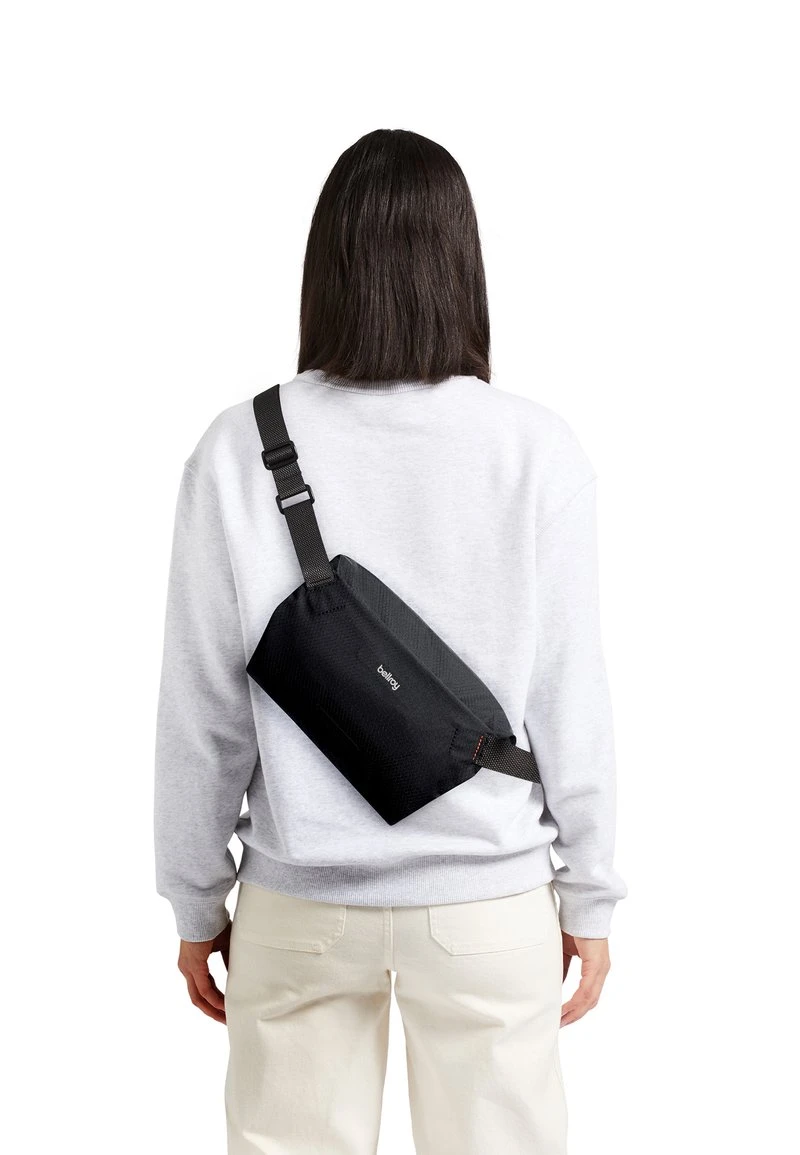 BELLROY LITE SLING MINI - Gürteltasche - Shadow – Bild 2